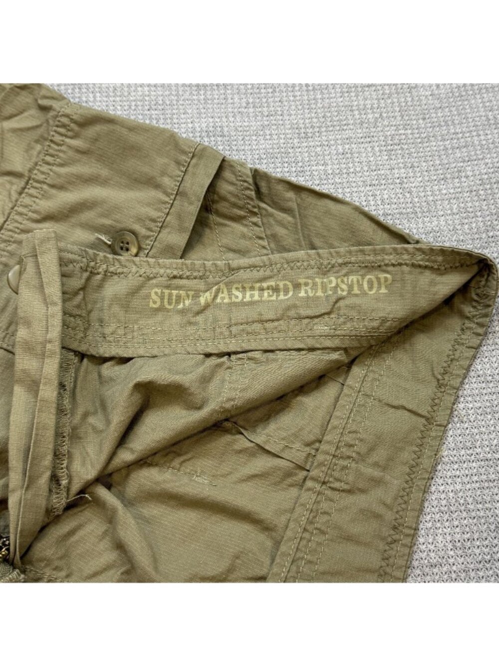 Caribbean Joe Cargo Capris Womens Size 12 Khaki Pockets Tab Cuffs 100% Cotton - Picture 7 of 13